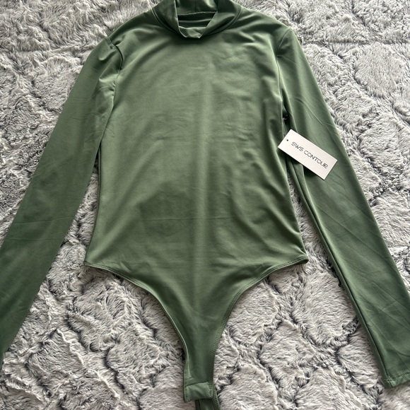SWISS CONTOUR Green Bodysuit (SIZE MEDIUM) - Picture 3 of 3